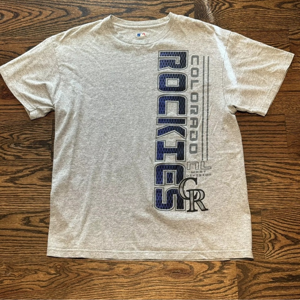 MLB Genuine Merchandise Colorado Rockies NL West Men’s Gray Shirt, Size Large